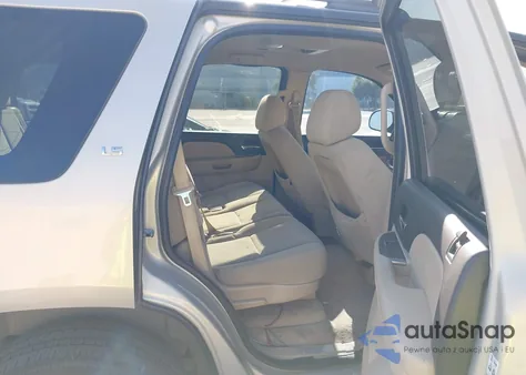 2007 Chevrolet Tahoe Ls z USA, uszkodzony, nr VIN 1GNFC13057R287741